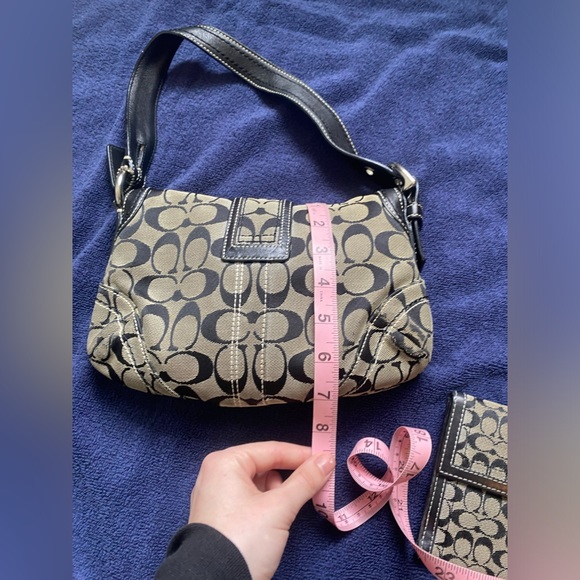 Coach Purse, wallet and dust bag - Picture 4 of 16